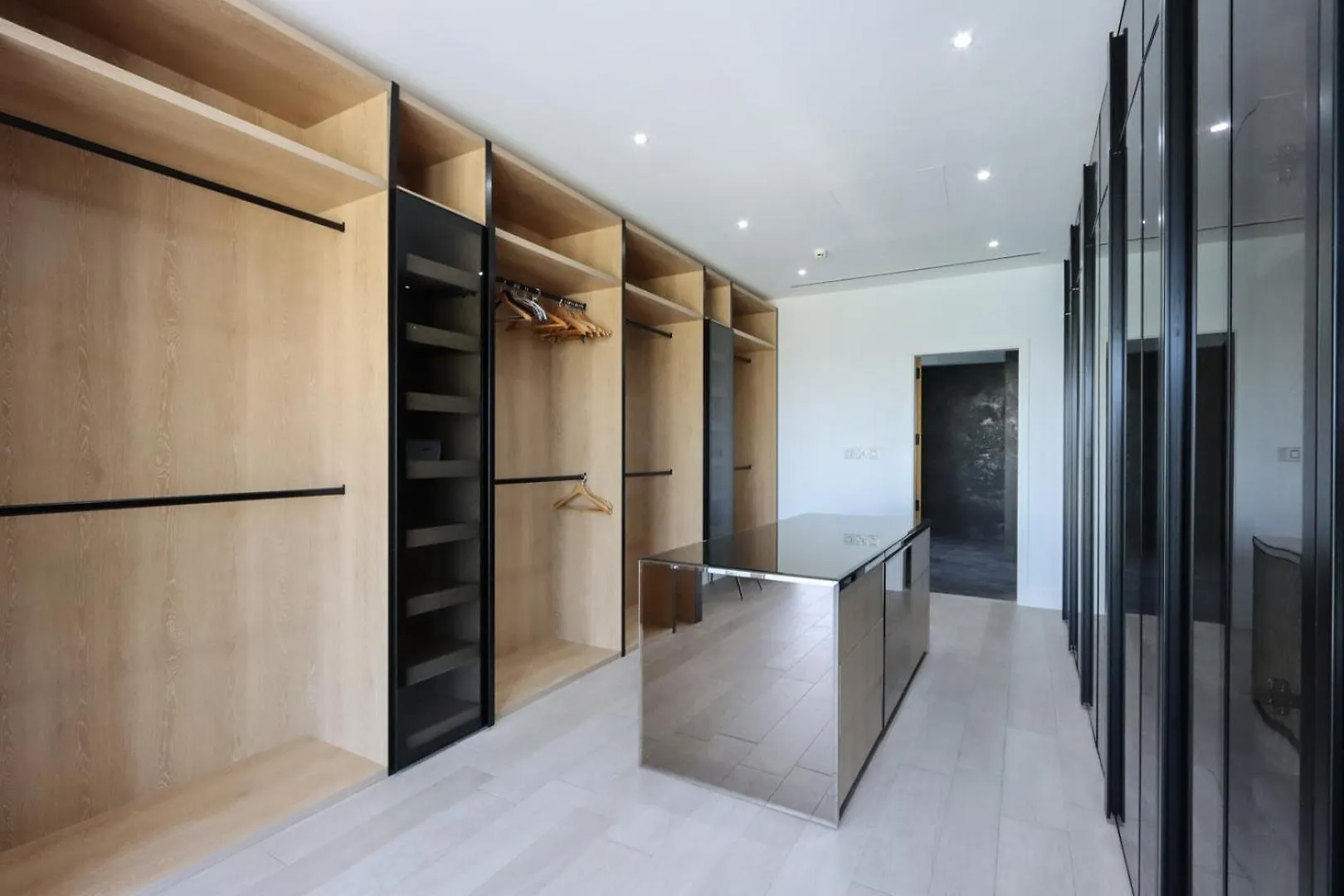 Apartment Livbnb-Luxurious Family Getaway, 6Br Villa Dubai