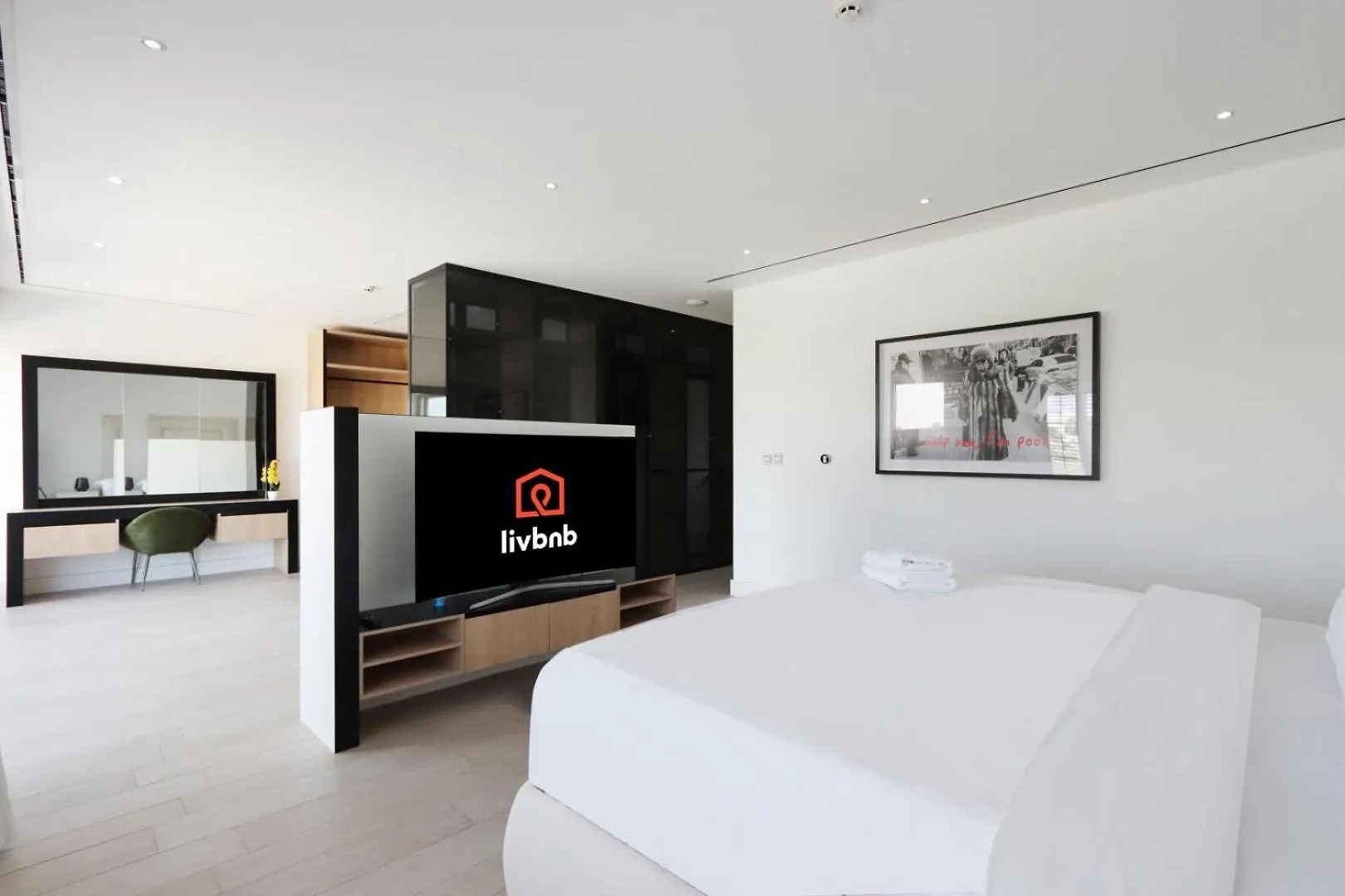 Livbnb-Luxurious Family Getaway, 6Br Villa Dubai Apartment