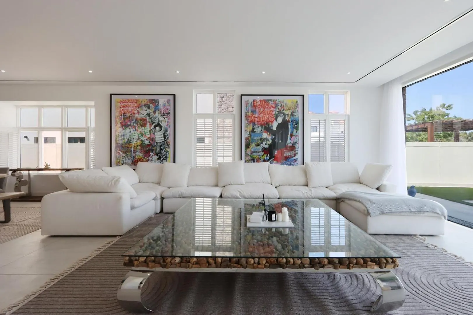 Livbnb-Luxurious Family Getaway, 6Br Villa Dubai 0*,  United Arab Emirates