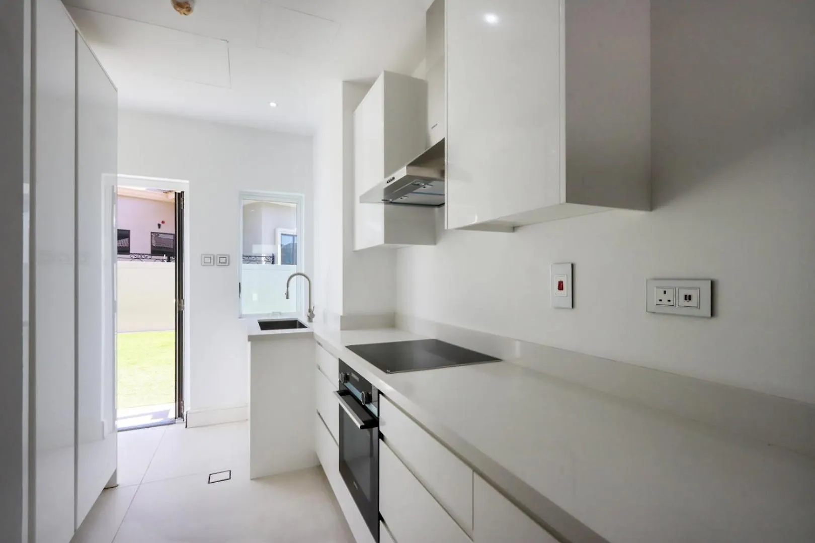Apartment Livbnb-Luxurious Family Getaway, 6Br Villa Dubai United Arab Emirates