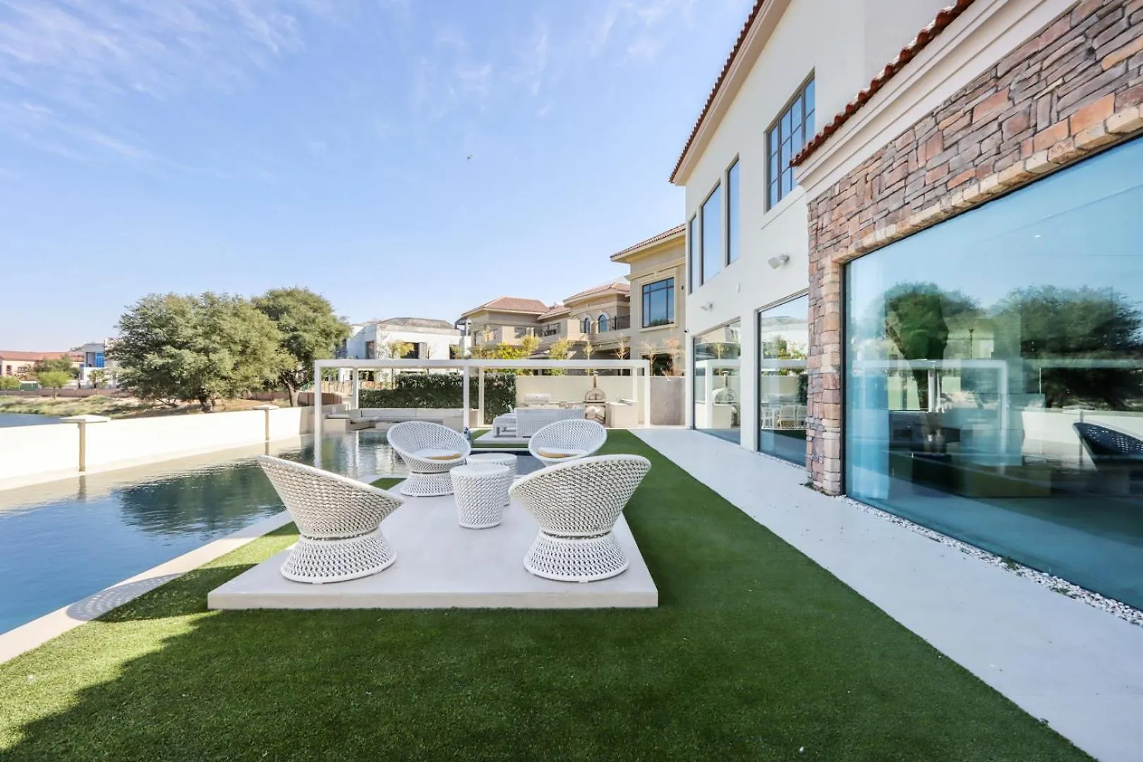 Livbnb-Luxurious Family Getaway, 6Br Villa Dubai 0*,  United Arab Emirates