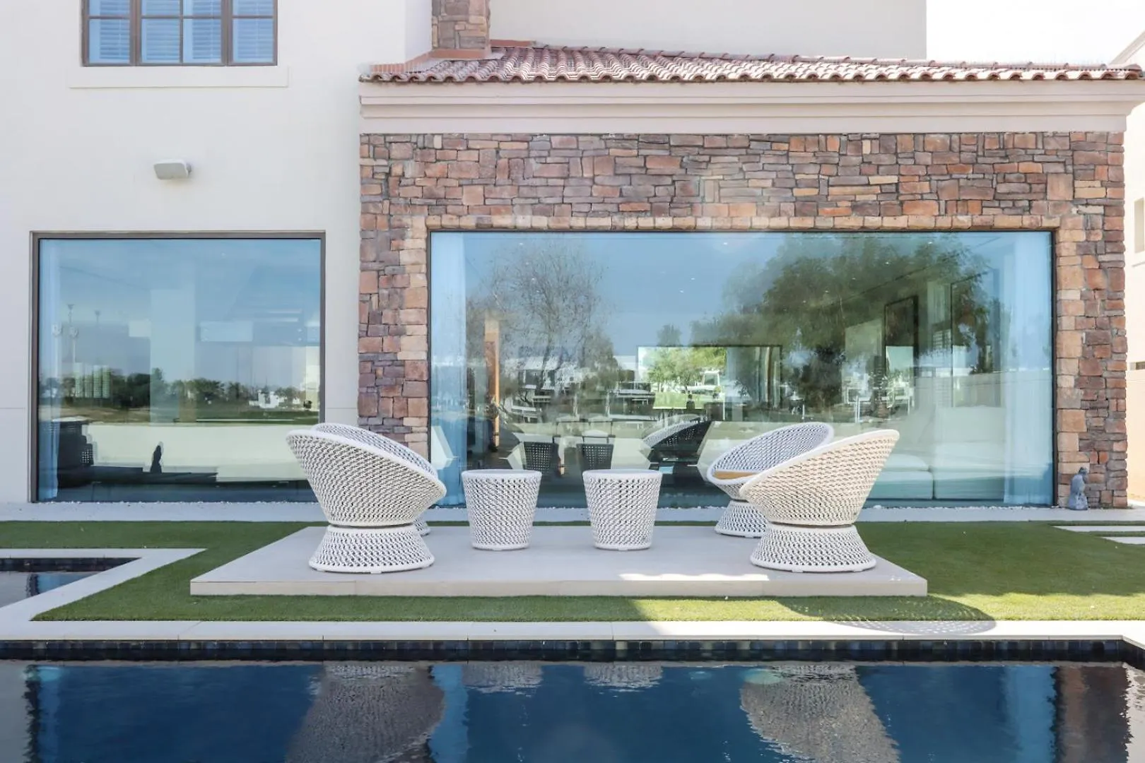 Apartment Livbnb-Luxurious Family Getaway, 6Br Villa Dubai