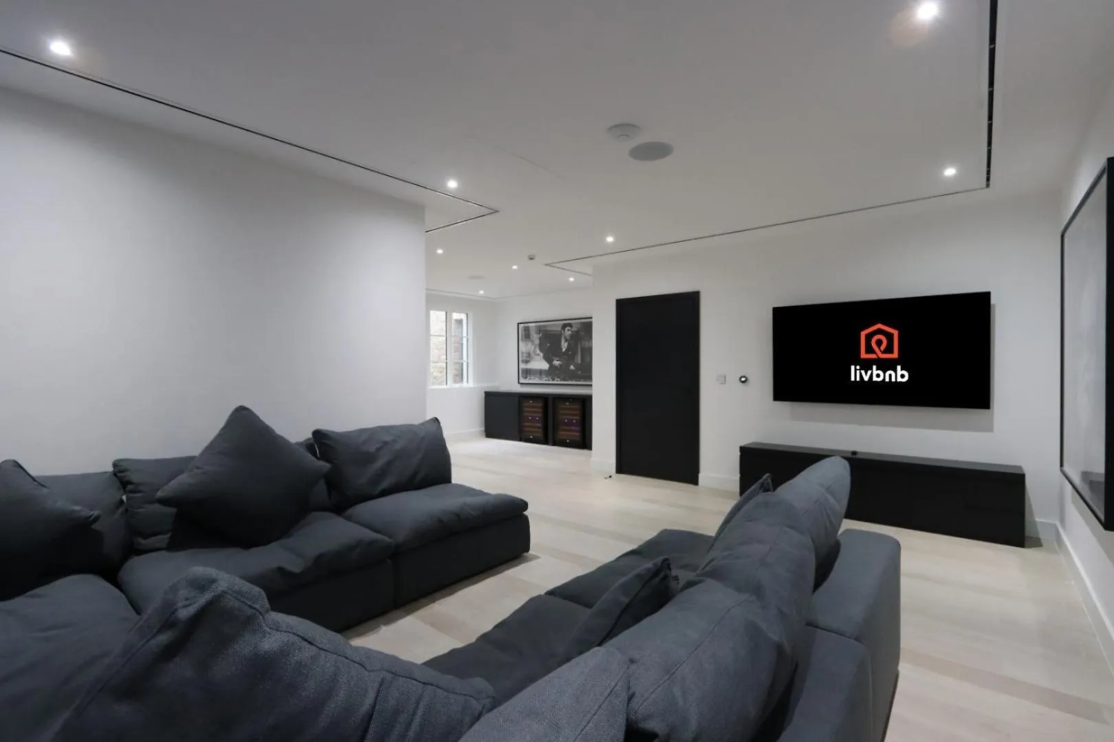 Apartment Livbnb-Luxurious Family Getaway, 6Br Villa Dubai