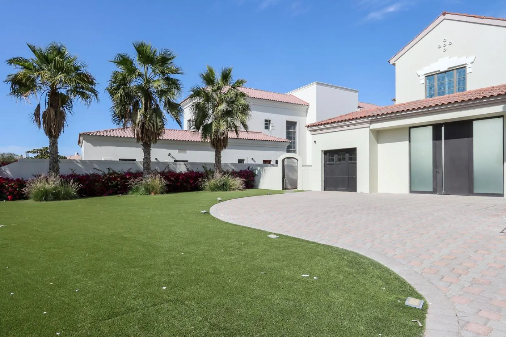 Livbnb-Luxurious Family Getaway, 6Br Villa Dubai 0*,