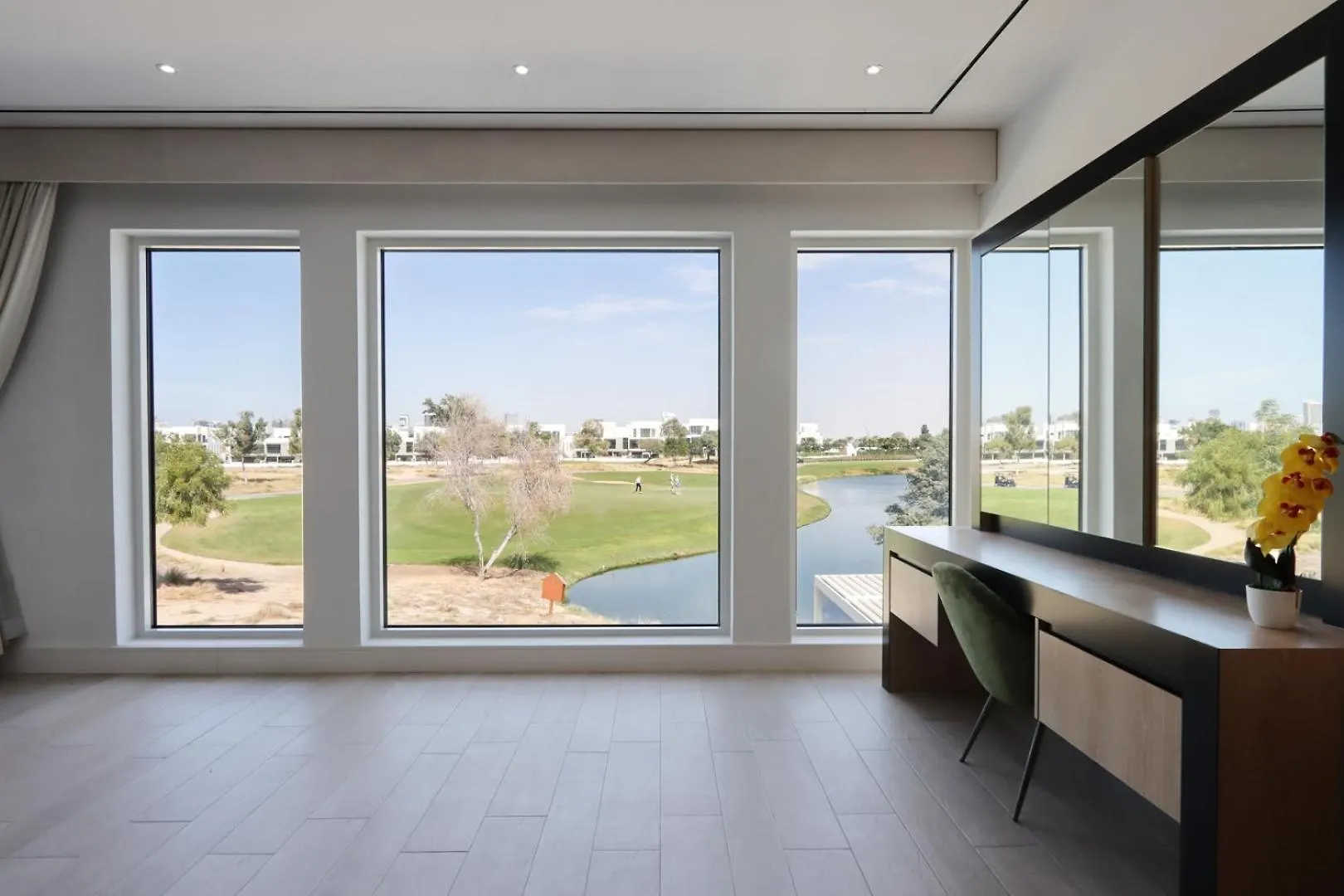 Livbnb-Luxurious Family Getaway, 6Br Villa Dubai Apartment