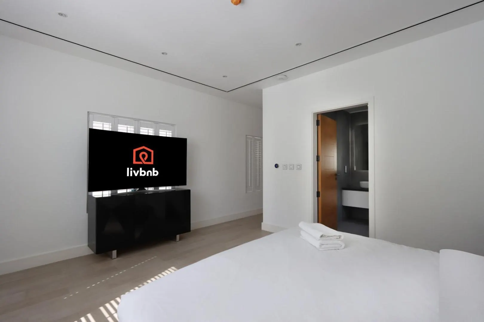 Apartment Livbnb-Luxurious Family Getaway, 6Br Villa Dubai United Arab Emirates