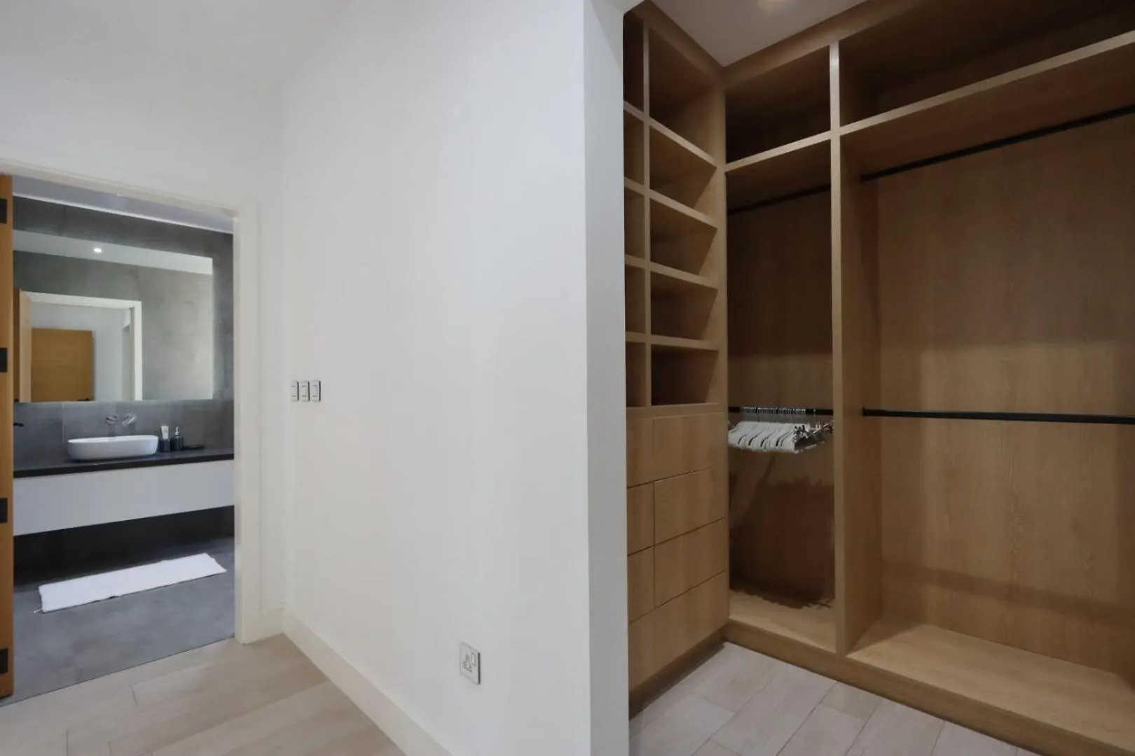 Apartment Livbnb-Luxurious Family Getaway, 6Br Villa Dubai