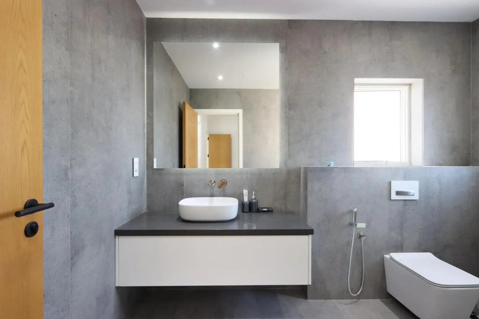 Livbnb-Luxurious Family Getaway, 6Br Villa Dubai Apartment