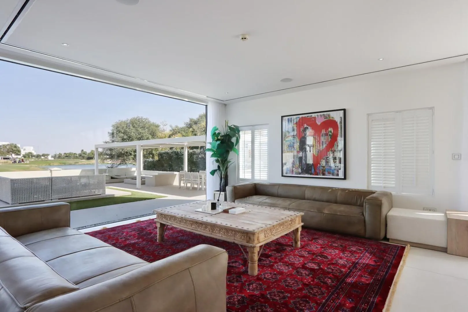 Livbnb-Luxurious Family Getaway, 6Br Villa Dubai United Arab Emirates