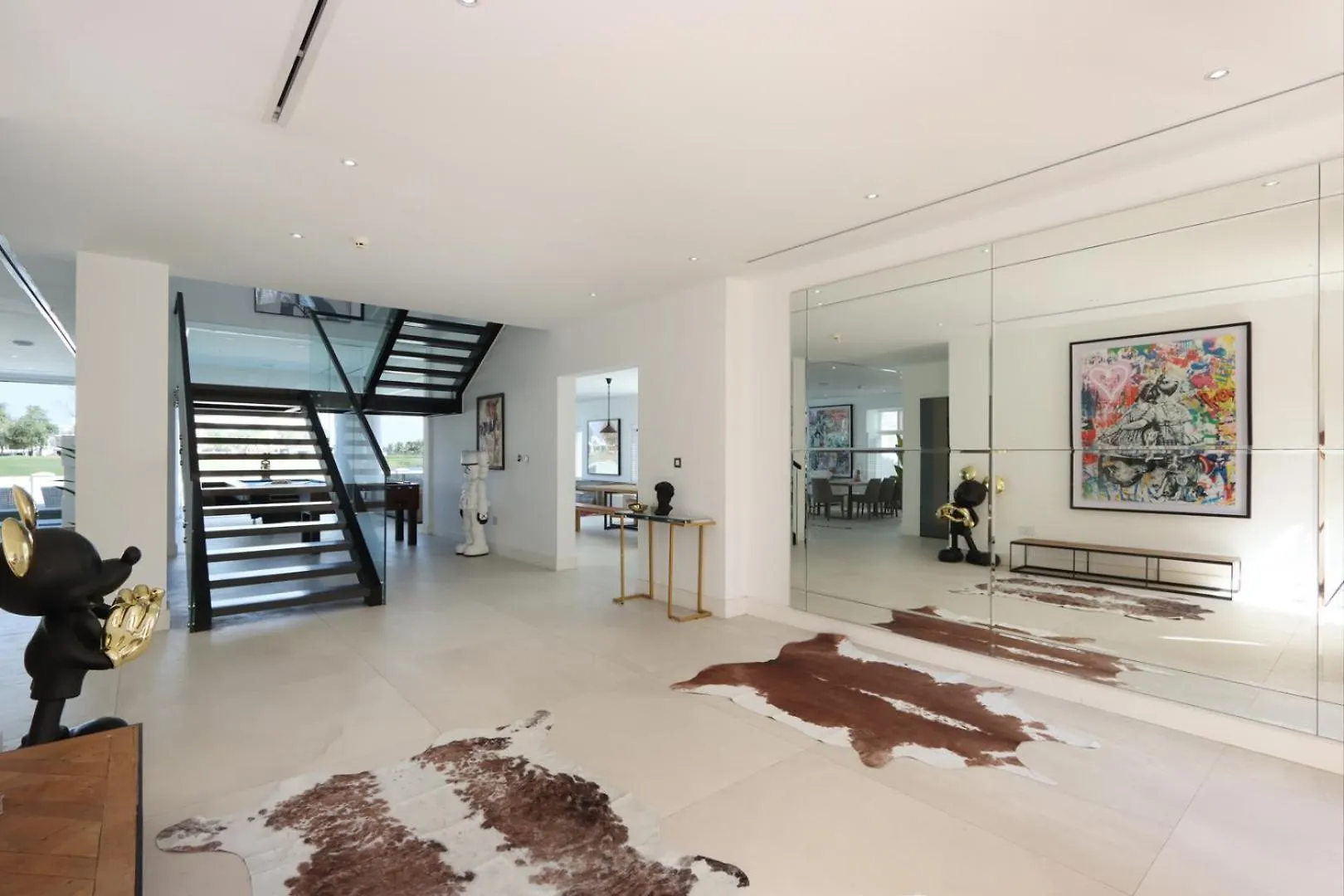 Apartment Livbnb-Luxurious Family Getaway, 6Br Villa Dubai